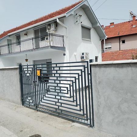 Gostinska Kuca Apartment Лесковац Екстериор снимка